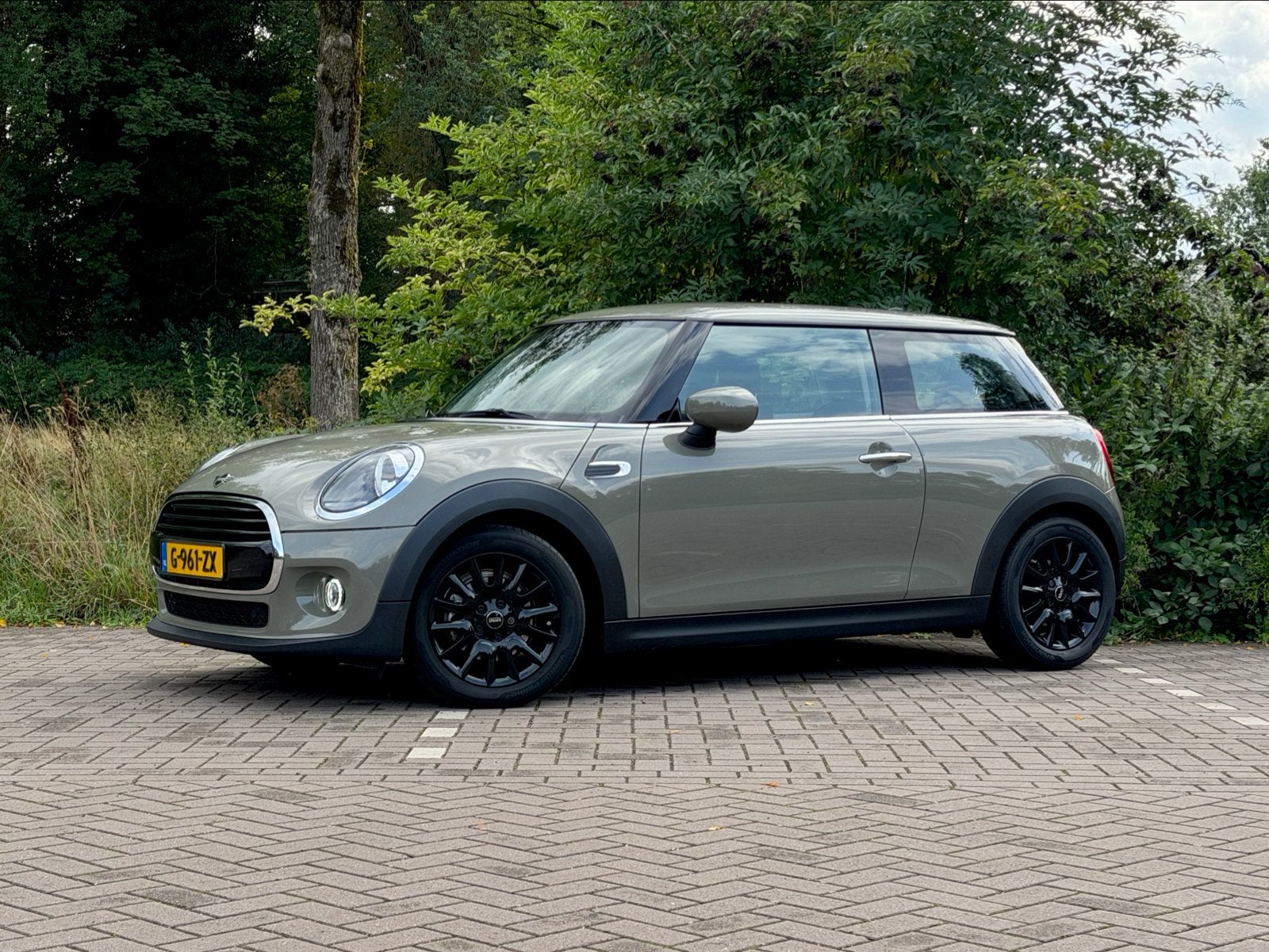 MINI 1.5 Cooper,GARANTIE, NL AUTO, NAP, DEALER ONDERHOUDEN,, Auto's, Voorwielaandrijving, Handgeschakeld, Cooper, 1205 kg
