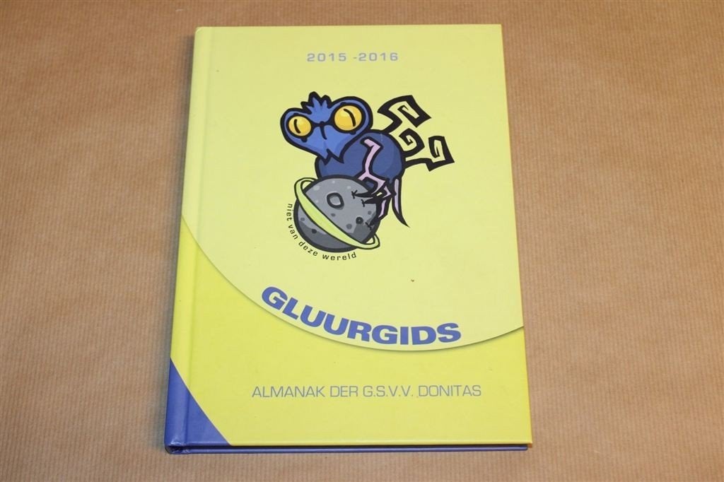 G.S.V.V. Donitas — Lustrumboek & Gluurgids 2011-2016, Boeken, Ophalen of Verzenden, Zo goed als nieuw