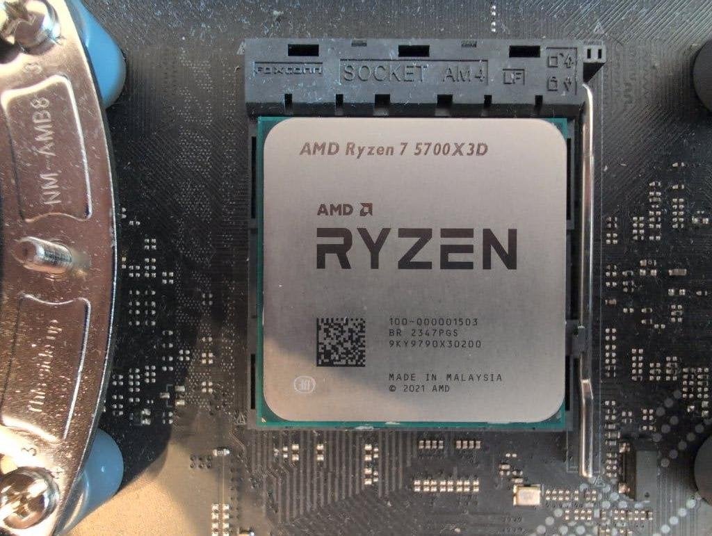 AMD Ryzen 7 5700X3D, 8-core, Ophalen of Verzenden, Zo goed als nieuw, AMD Ryzen 7