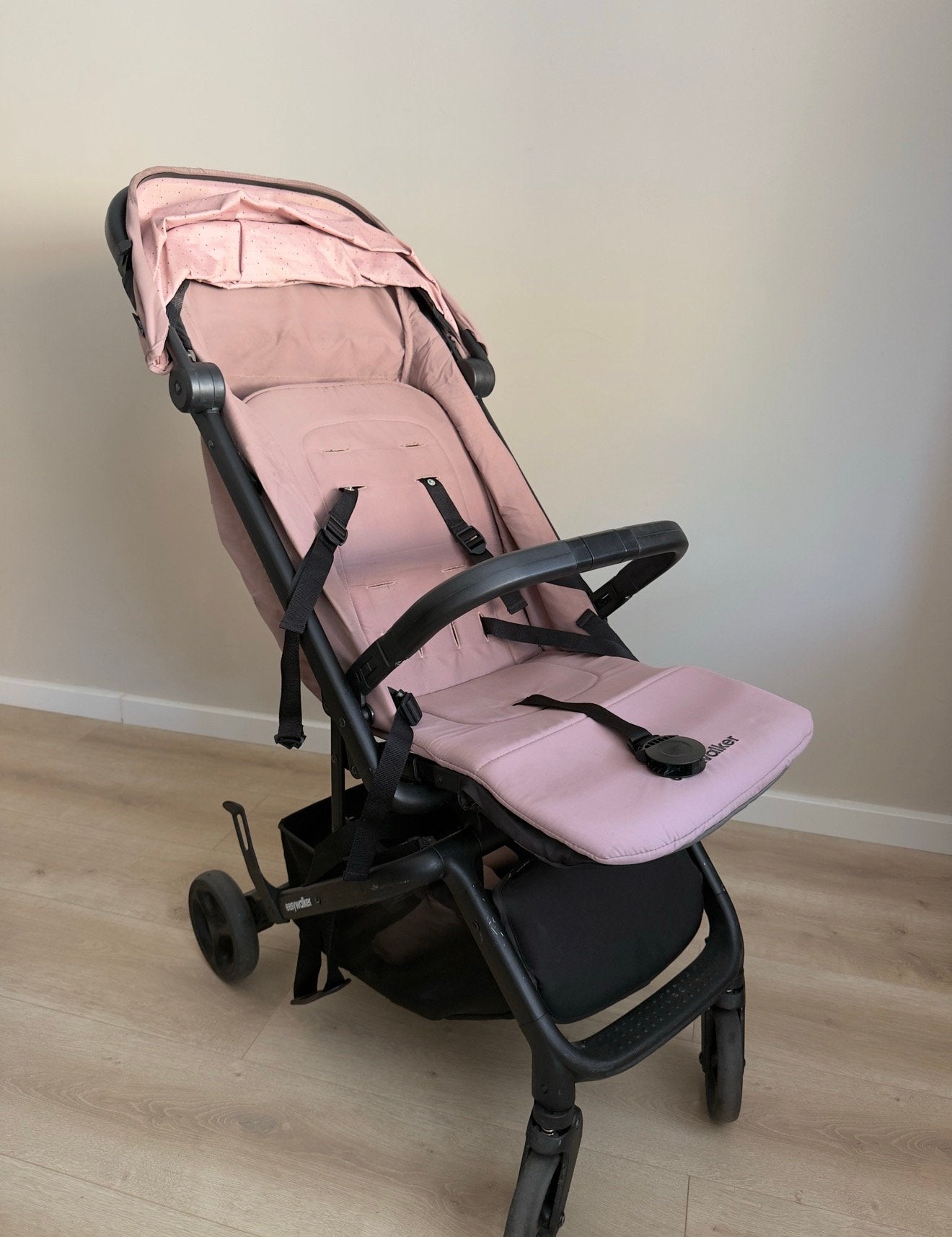 Easywalker miley buggy - desert pink, Kinderen en Baby's, Buggy's, Ophalen, Gebruikt, Voetenzak