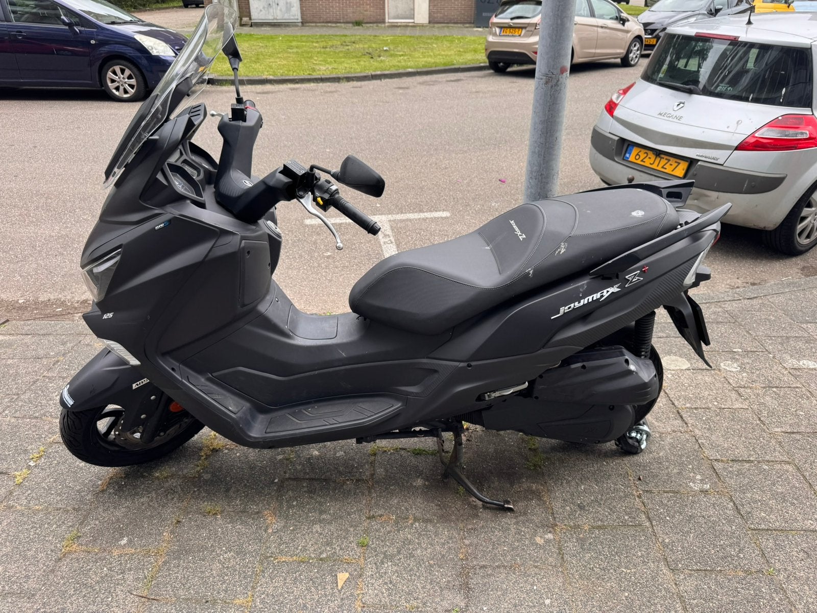 Sym Joymax Z+125. Bouwjaar 2021, Ophalen, Zo goed als nieuw, Benzine, Overige modellen