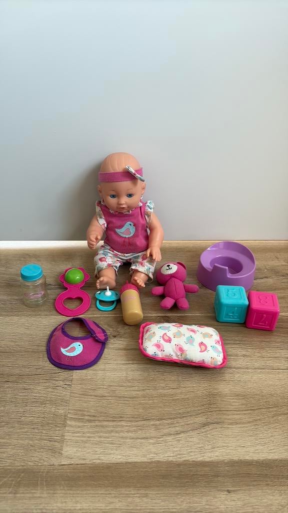 Leuke pop met veel extra’s (pop is 30 cm), Ophalen of Verzenden, Gebruikt, Babypop