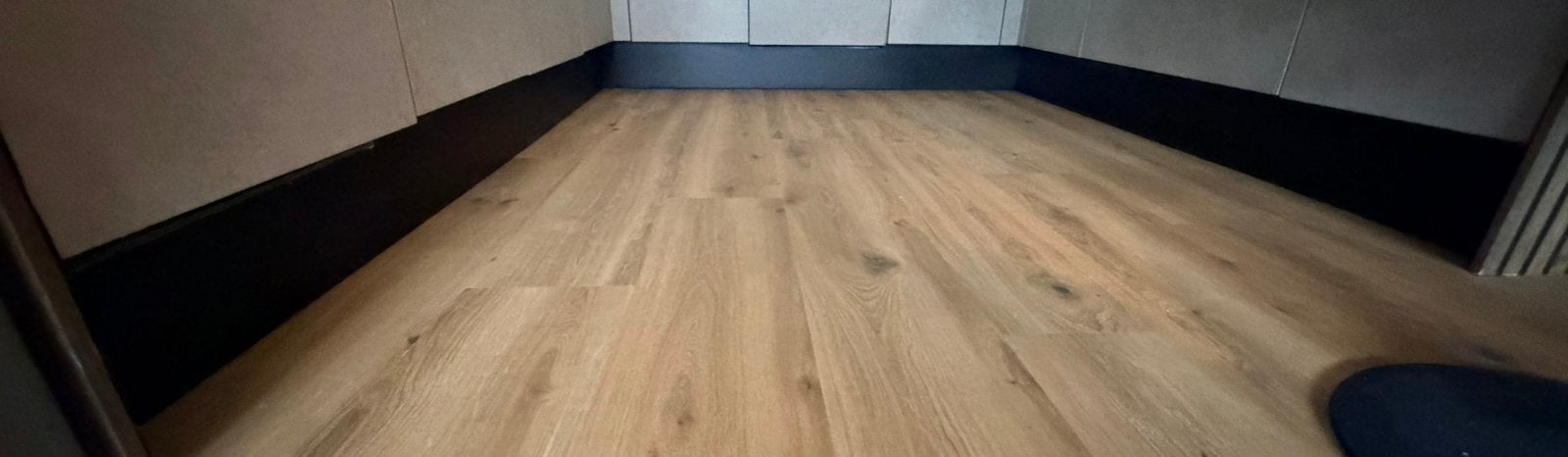 Keukenplint 170mm hoog RAL9006 (Mat zwart), Ophalen, Nieuw, Mdf, 200 tot 250 cm