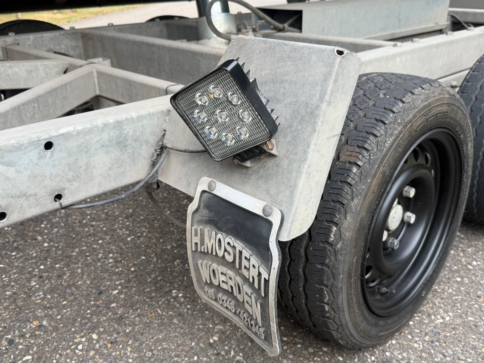 HENRA 3 zijdige kipper 3500KG! Met rijplaten, Ophalen
