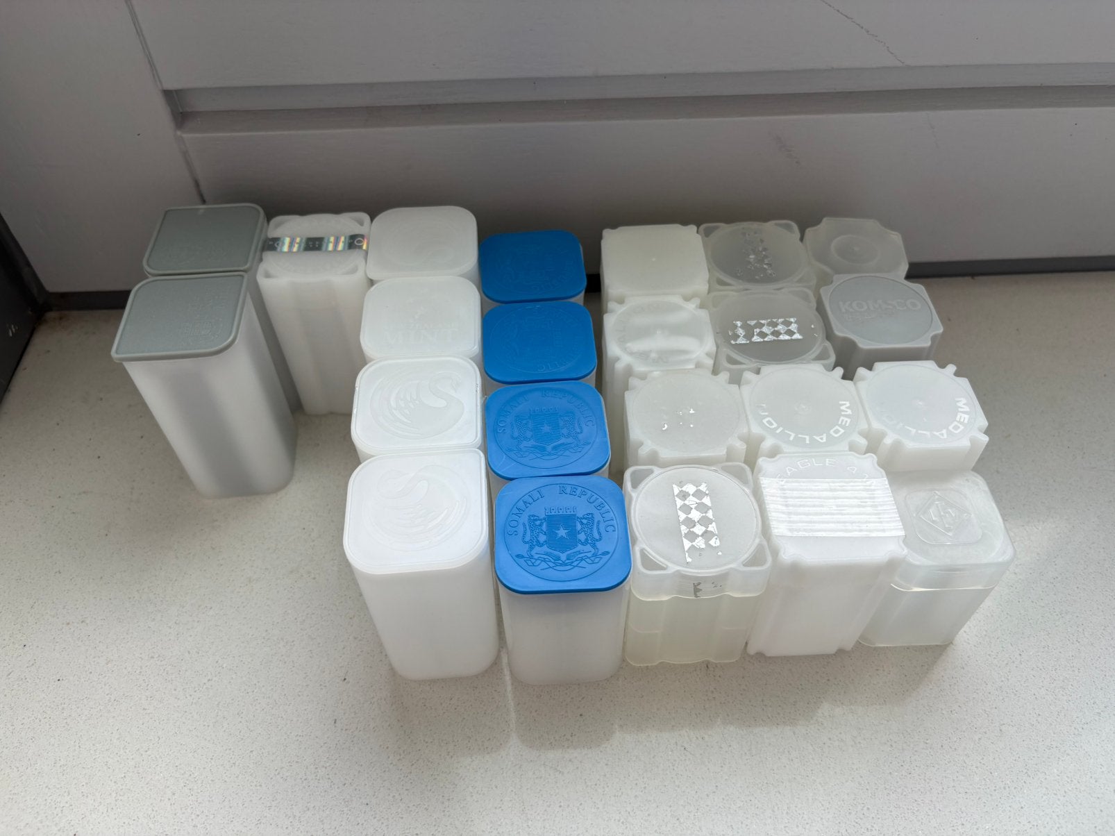 Lege tubes van verschillende producenten zilveren munten, Postzegels en Munten, Ophalen of Verzenden, Zilver