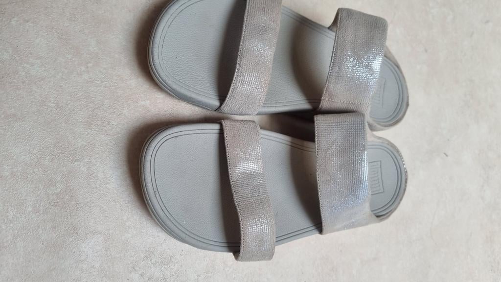 Fitflop slippers maat 41, Slippers, Verzenden, Beige, Zo goed als nieuw