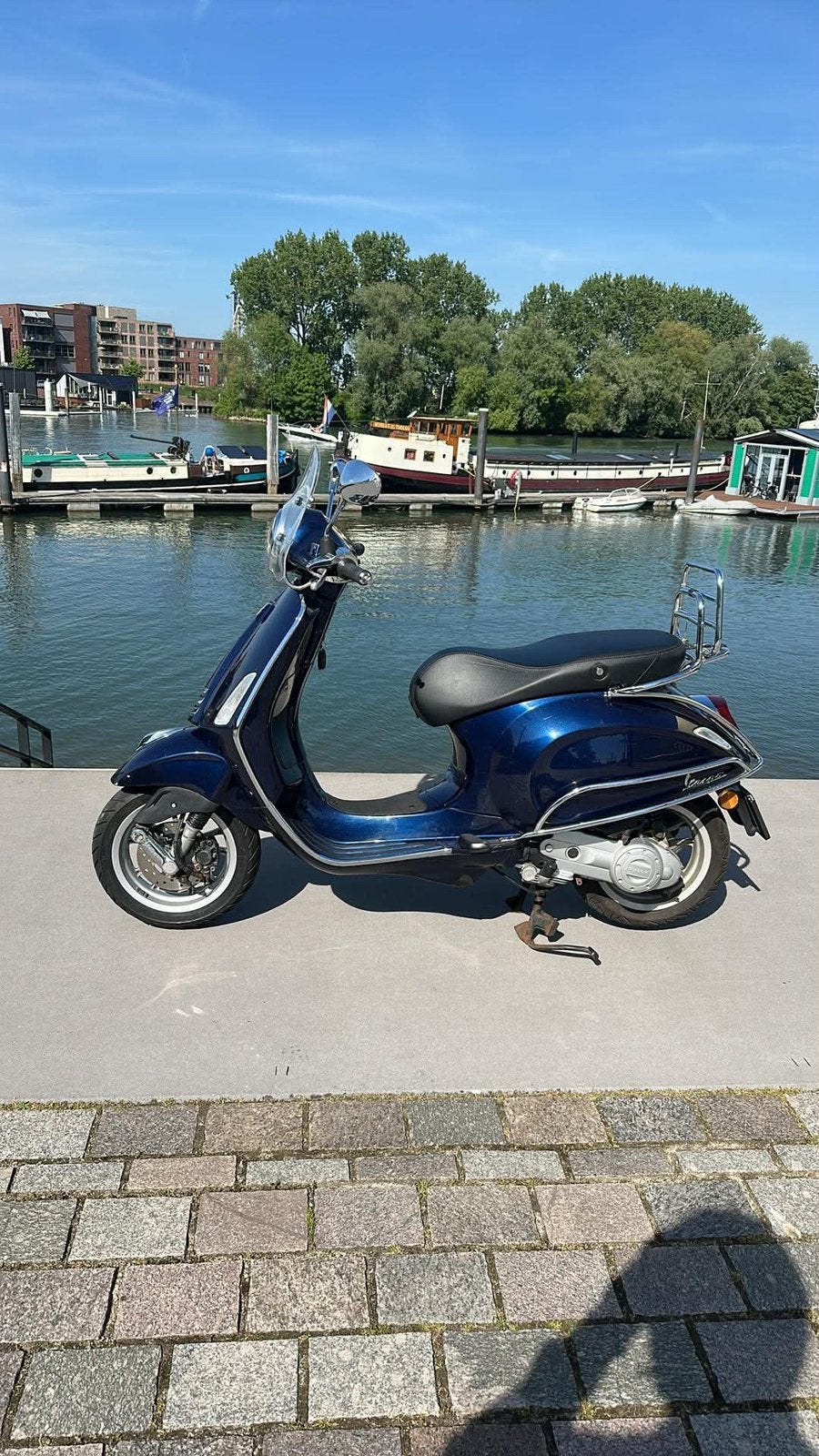 Vespa Primavera uit 2020, Fietsen en Brommers, Scooters | Vespa, Ophalen, Zo goed als nieuw, Benzine, Overige modellen
