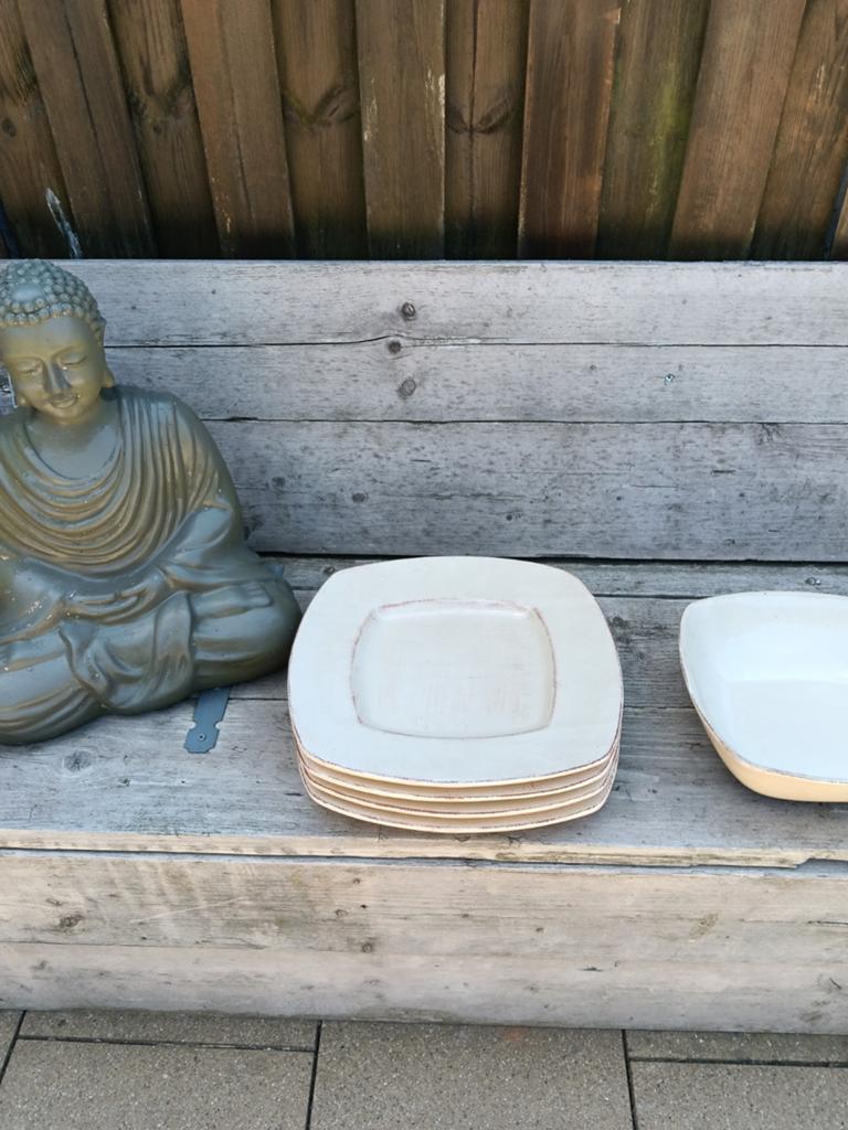 Servies van todo mundo grote borden zijn 30 cm groot ,,zwaar, Huis en Inrichting, Keuken | Servies, Ophalen, Overige stijlen, Bord(en)