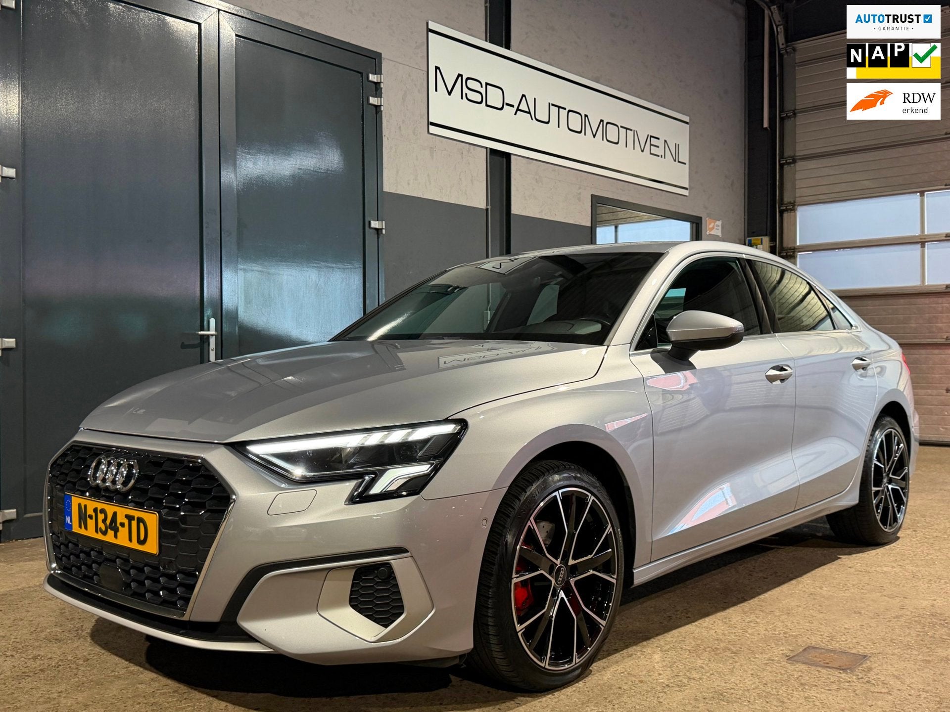Audi A3 Limousine 30 TFSI Advanced edition 2e Eigenaar NAP, Auto's, Gebruikt, Origineel Nederlands, Bedrijf, Hybride Elektrisch/Benzine