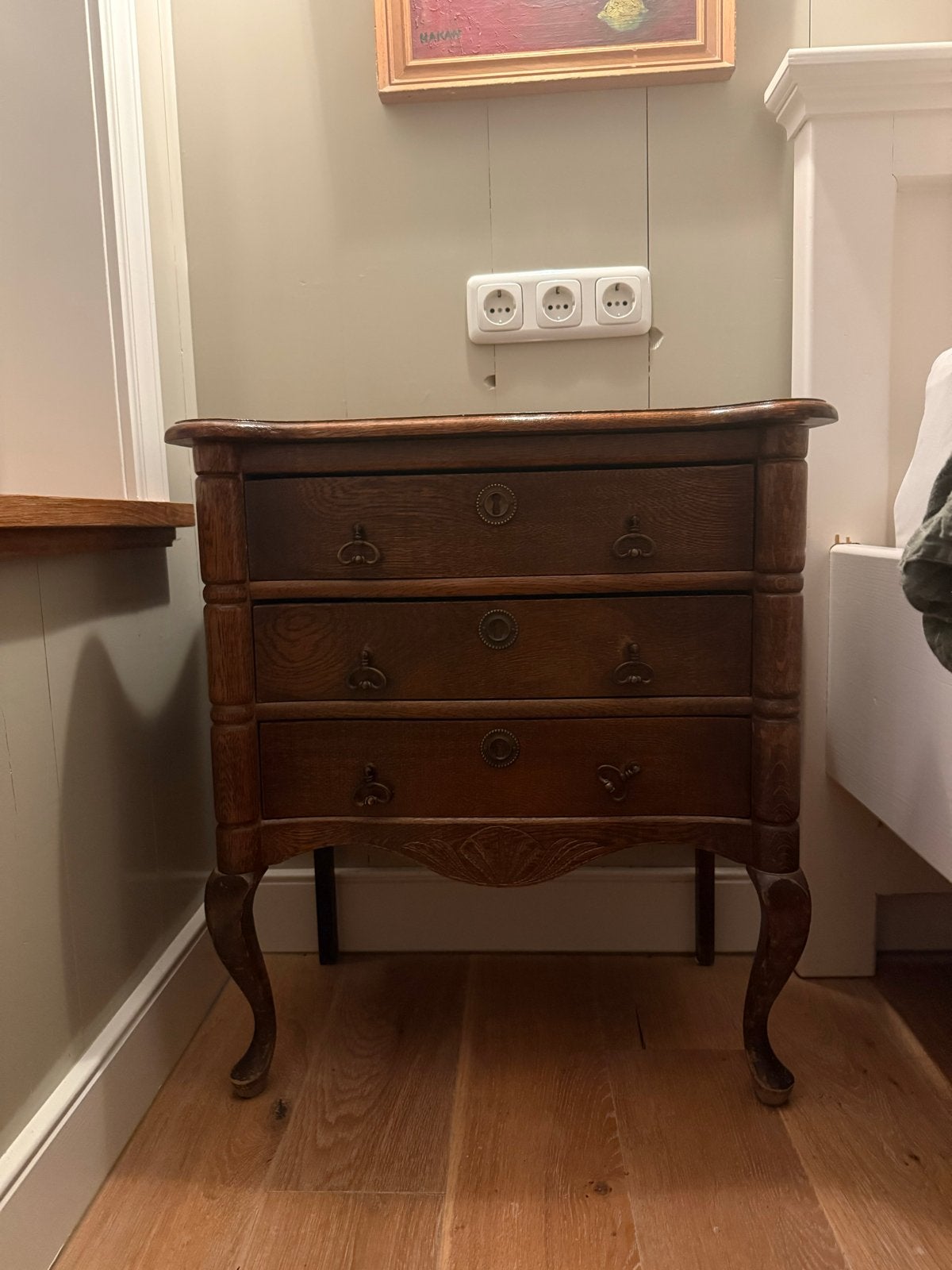 Antiek ladekastje bijzettafel halkastje nachtkastje, 3 lades