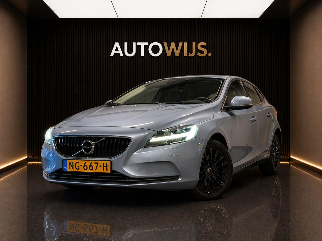 Volvo V40 1.5 T2 Nordic+|AUT|FACELIFT|NL AUTO|GOED ONDERHOUD, Auto's, 4 cilinders, 700 kg, Blauw, Leder en Stof