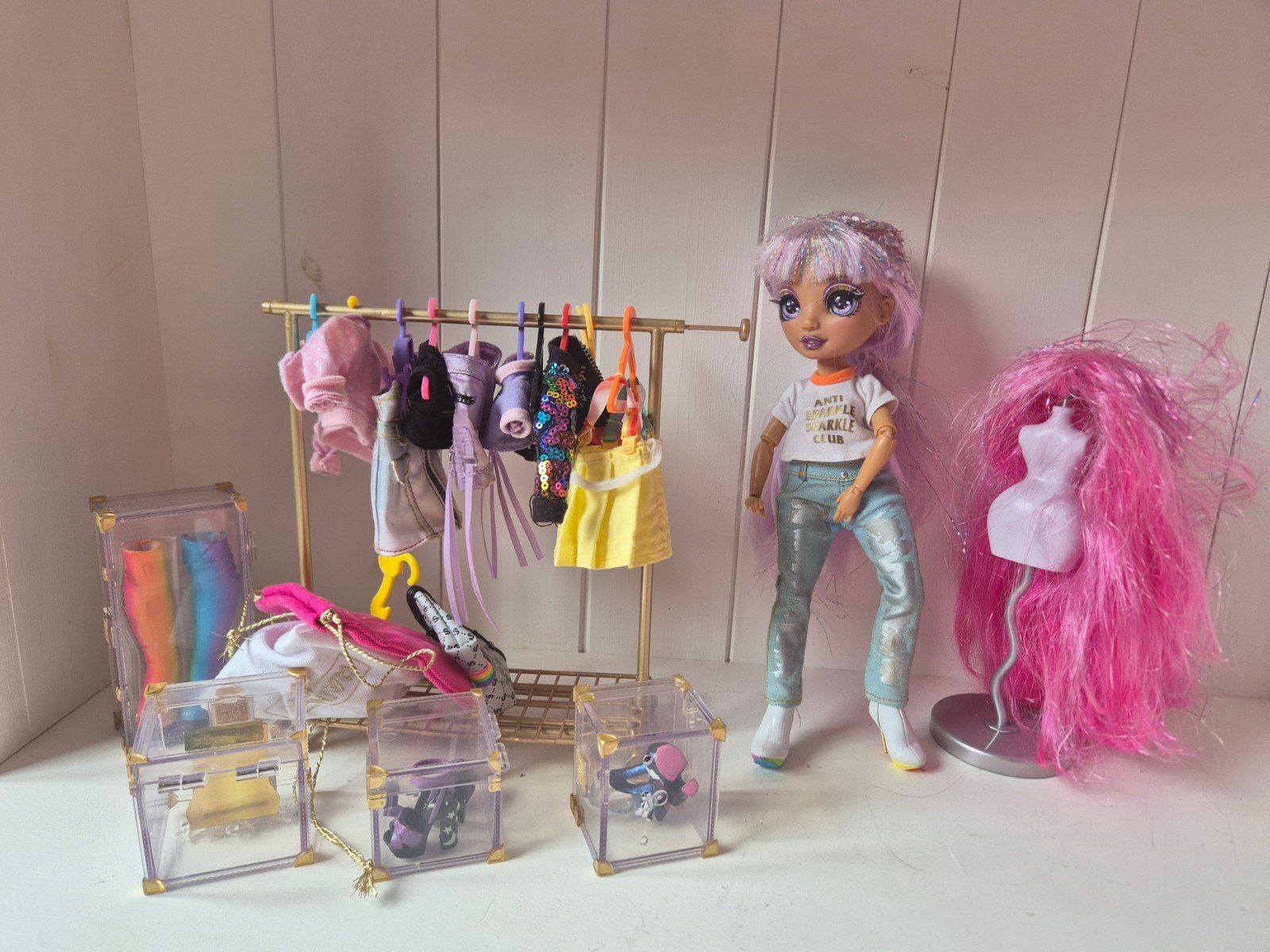 Rainbow high pop met kledingrek, Ophalen, Gebruikt, Overige typen