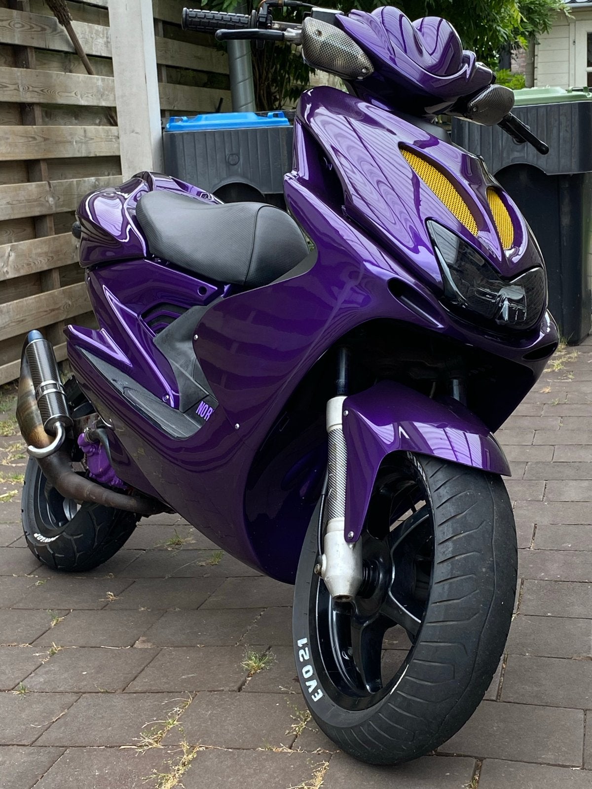 Yamaha Aerox 50cc - Paars metallic, Fietsen en Brommers, Scooters | Yamaha, Ophalen, Gebruikt, Tweetakt, Aerox