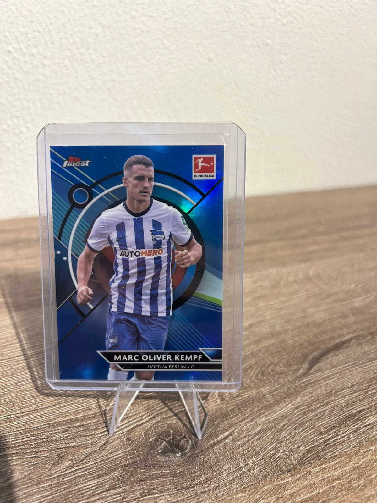 Marc Oliver Kempf 2022-23 Topps Finest Bundesliga #10 /150, Ophalen of Verzenden, Zo goed als nieuw, Plaatje