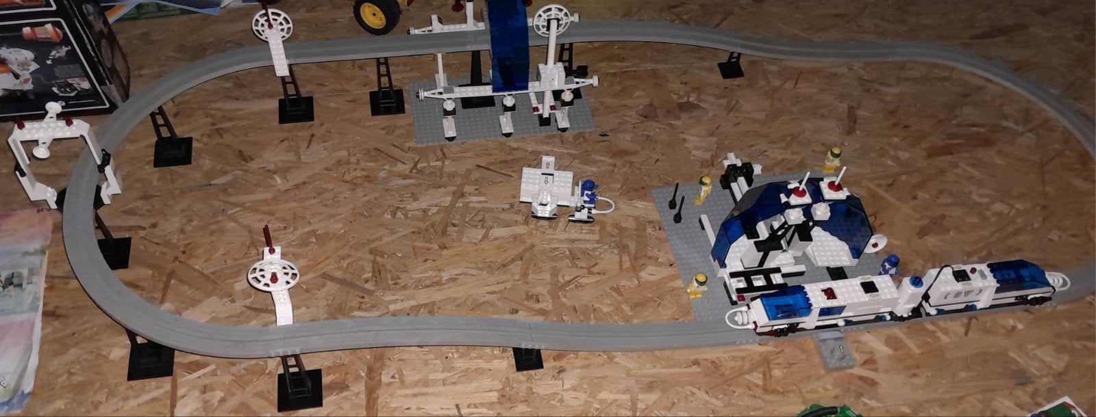 lego monorail 6990 futuron space netjes 100% compleet, Lego, Ophalen of Verzenden, Zo goed als nieuw, Space