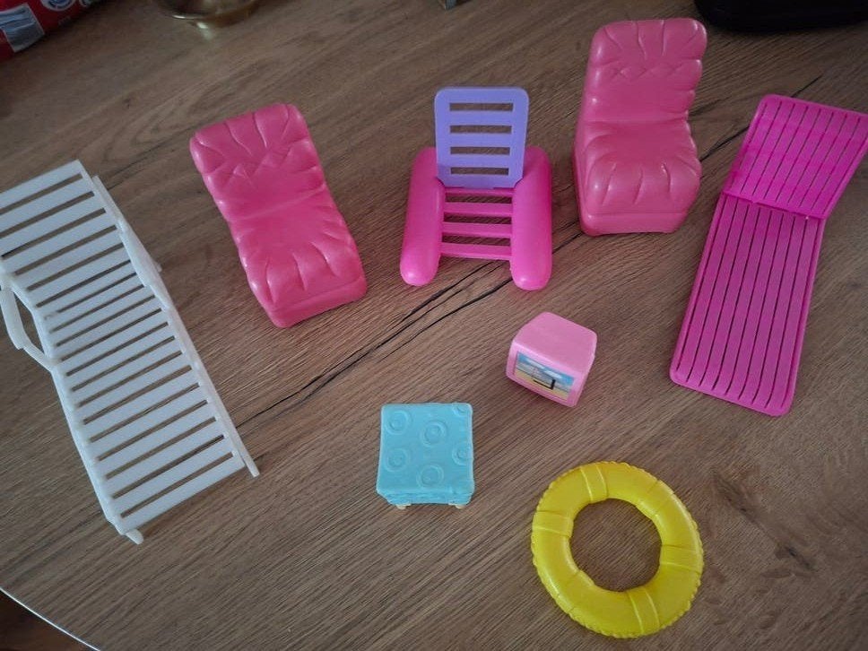 Diverse poppenhuis accessoires en meubeltjes, Ophalen of Verzenden, Gebruikt, Toebehoren