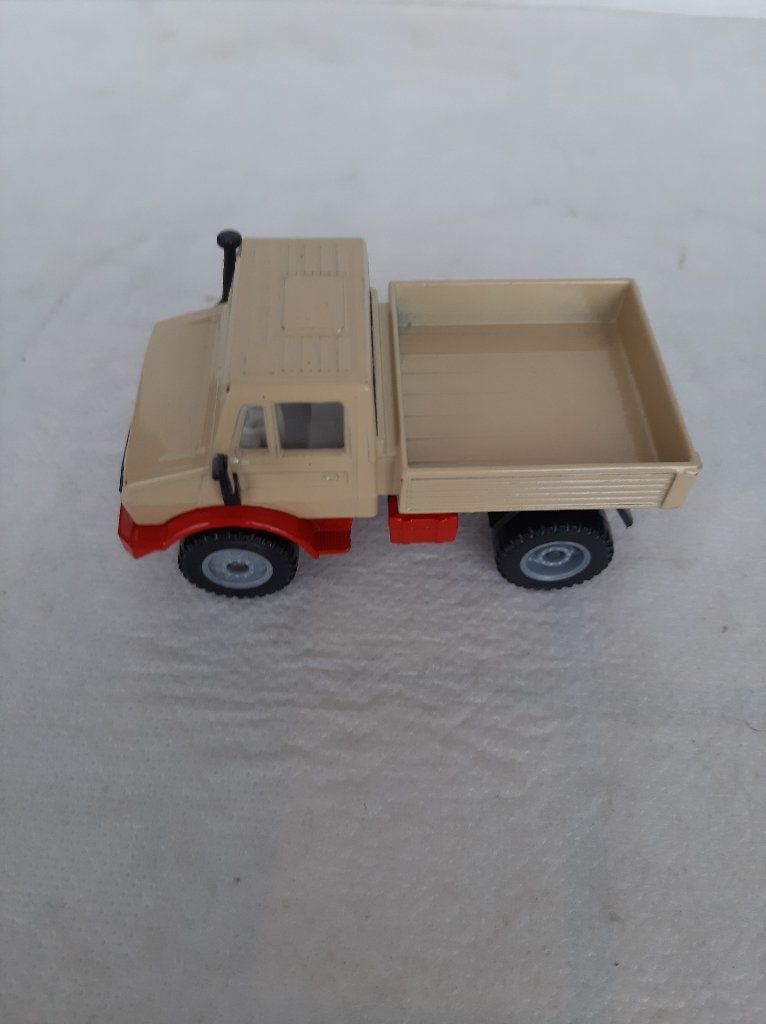 Siku Mercedes Unimog  U 1500 model izgst., Ophalen of Verzenden, Zo goed als nieuw, Bus of Vrachtwagen, SIKU