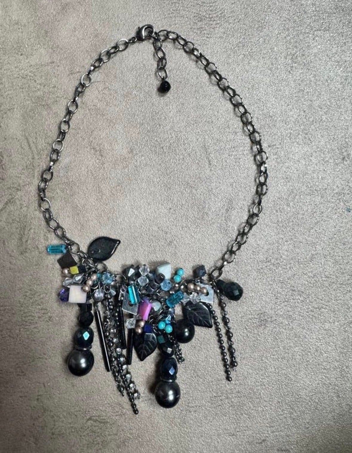 Elegante ketting met parelmoer en zwarte kralen, Ophalen of Verzenden, Zo goed als nieuw, Zwart, Overige materialen