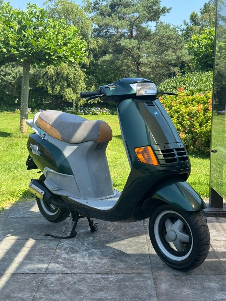 ⭐️Piaggio Quartz 50cc 2 takt nette staat 6405 km⭐️, Fietsen en Brommers, Scooters | Piaggio