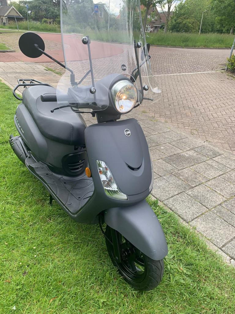 Te koop sym snorscooter, Ophalen of Verzenden, Zo goed als nieuw, Benzine, Overige modellen