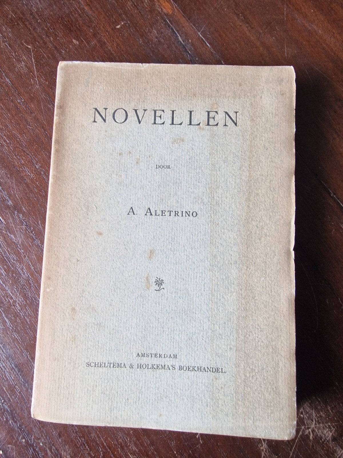 Novellen - A. Aletrino (Scheltema & Holkema's Boekhandel), Ophalen of Verzenden, Gelezen, A. Aletrino, Nederland