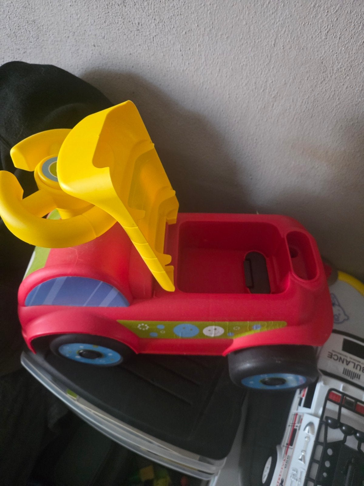Loopauto rood/geel - weinig gebruikt, Kinderen en Baby's, Ophalen of Verzenden, Zo goed als nieuw, Loopvoertuig