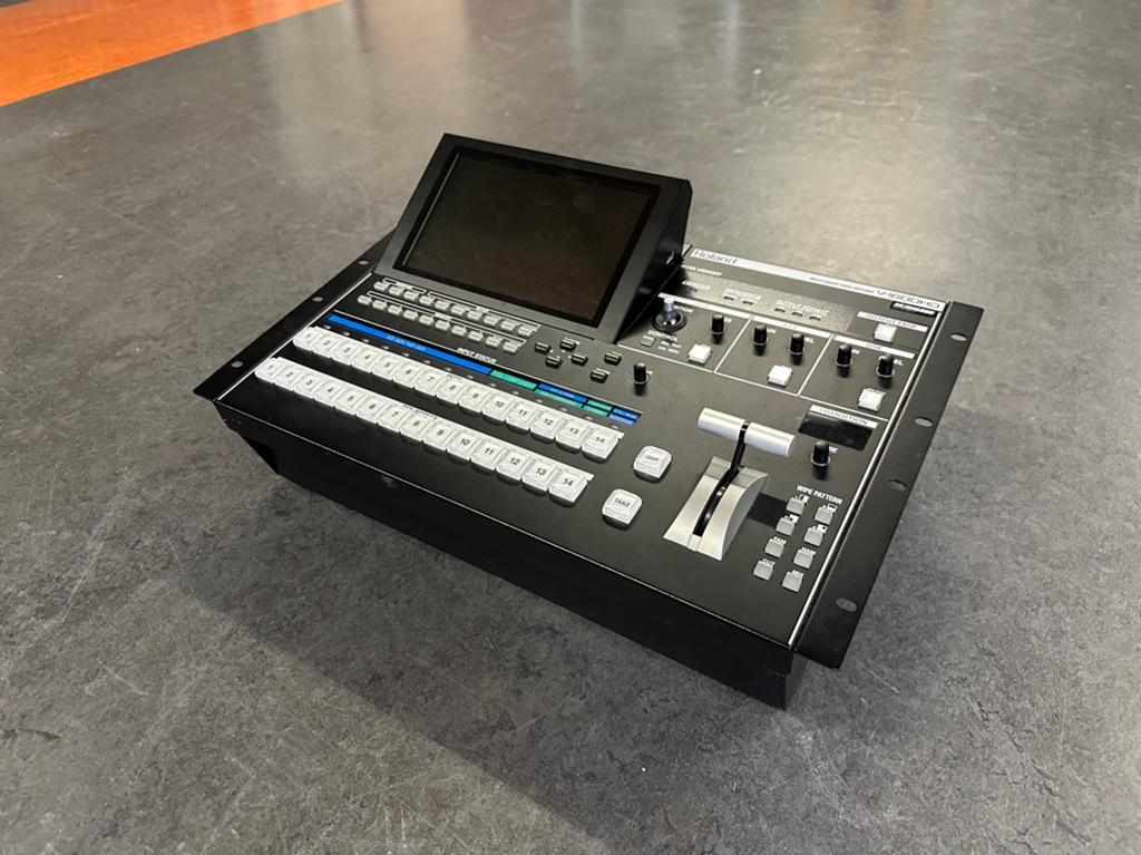 Roland V1600 HD, Muziek en Instrumenten, Mengpanelen, Ophalen, Zo goed als nieuw
