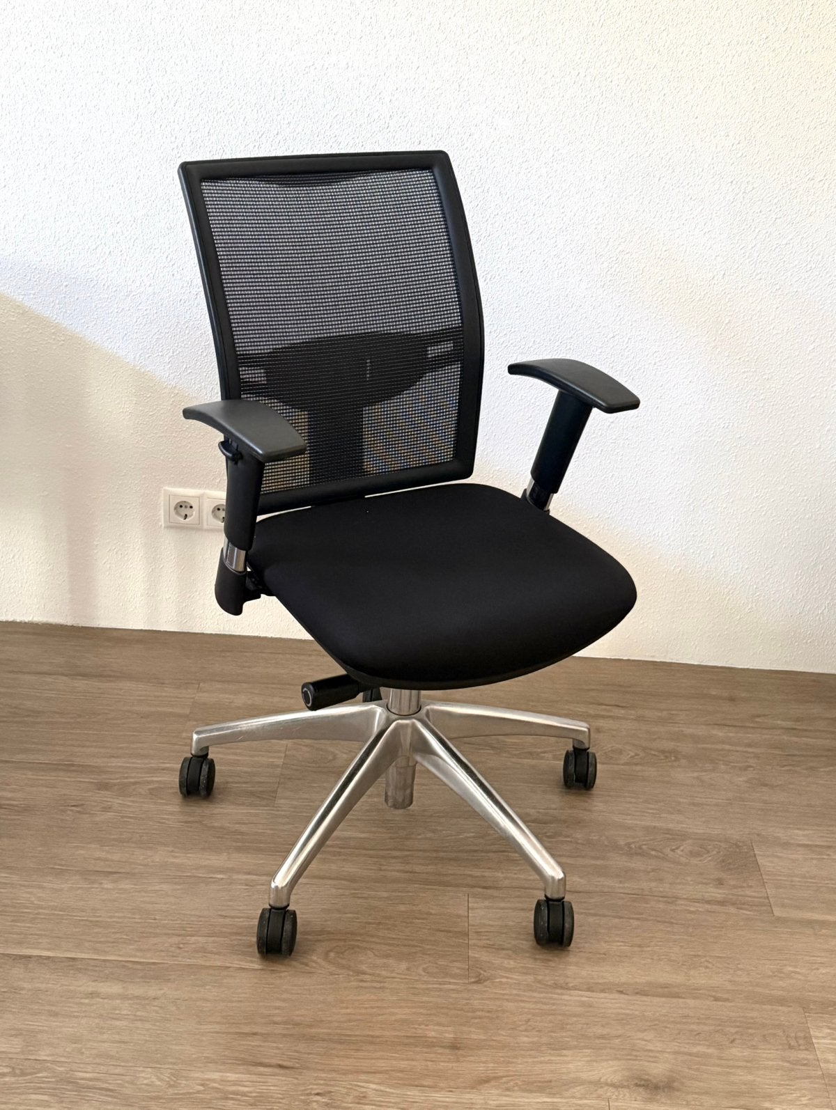 Bureau stoel zwart, Ophalen, Zo goed als nieuw, Zwart
