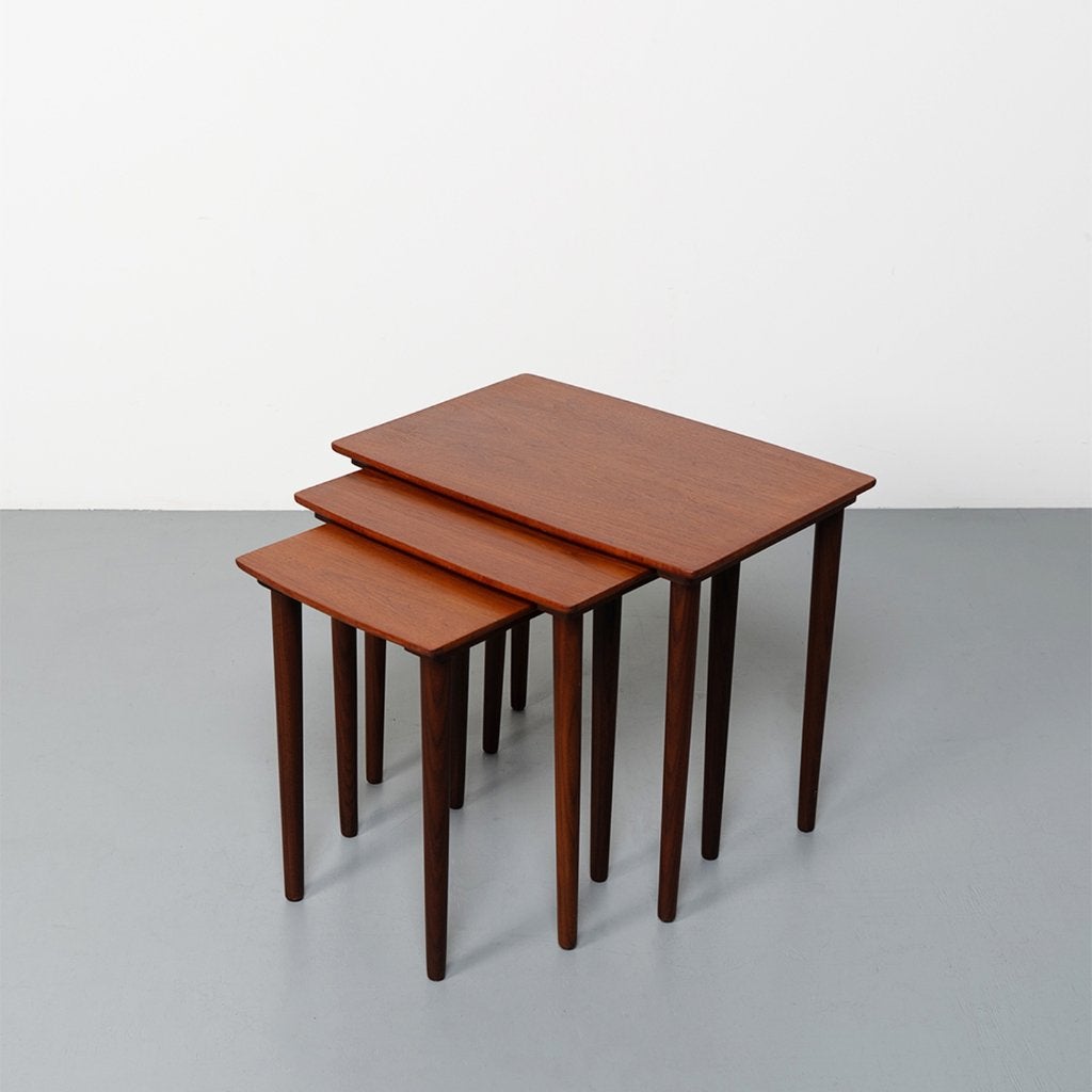 Vintage Deense bijzettafels (nesting tables) in teakhout, 45 tot 60 cm, Minder dan 55 cm, Gebruikt, Deens Design, Scandinavisch, Vintage, Mid Century, Retro