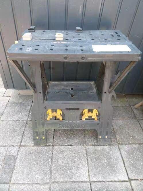 Werkbank van Sawhorse - Inklapbaar - Sterk kunststof, Ophalen, Zo goed als nieuw, Minder dan 70 cm, Bankschroef