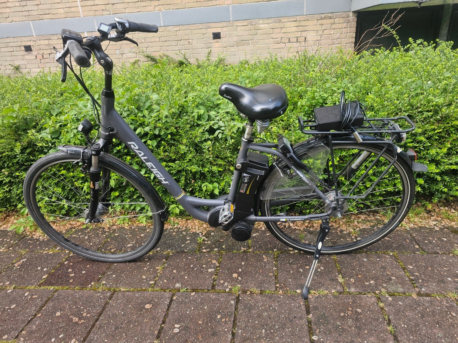 Raleigh Dover deluxe Elektrische Fiets
met middenmotor, Fietsen en Brommers, Elektrische fietsen, Zo goed als nieuw, 47 tot 51 cm