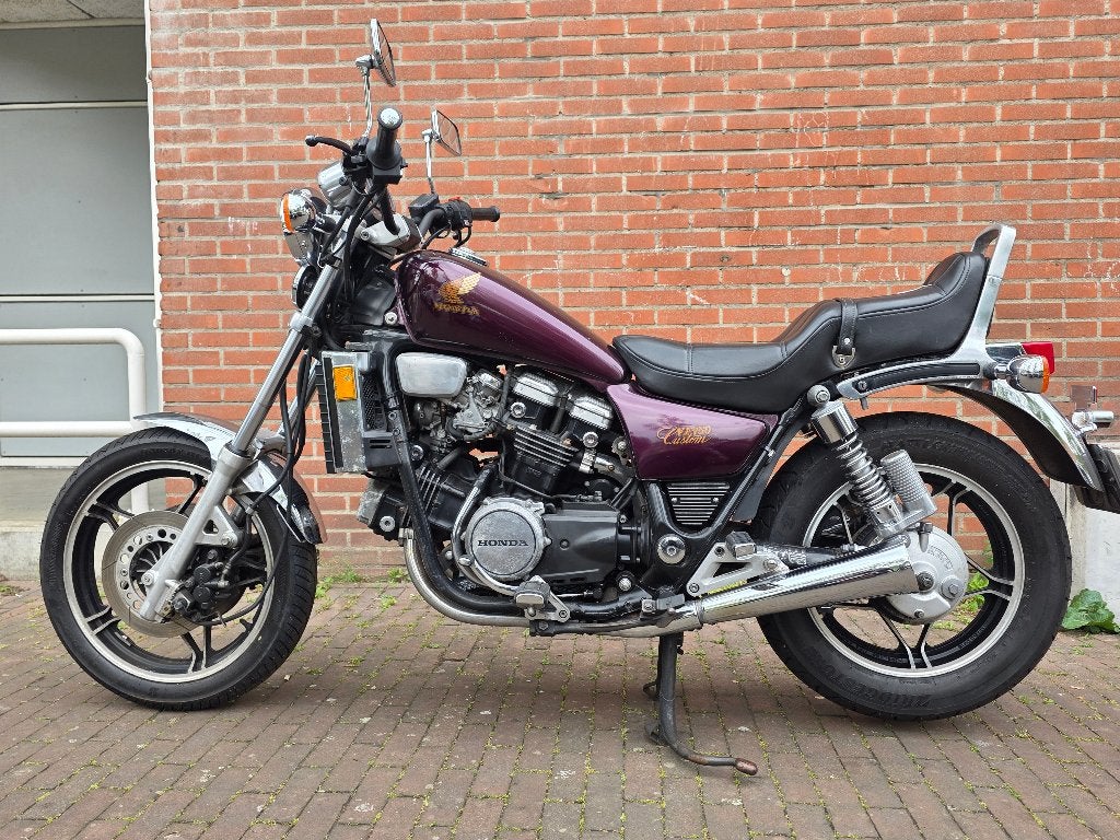 Honda Magna VF750C Custom, 750 cc, Cardan-aandrijving, 4 cilinders, Gebruikt