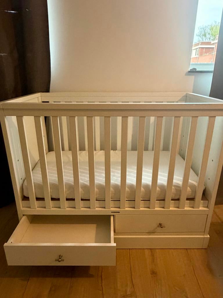 Kidsmill Ledikant Babypark wit met lades en Aerosleep, Ophalen, Zo goed als nieuw, Ledikant