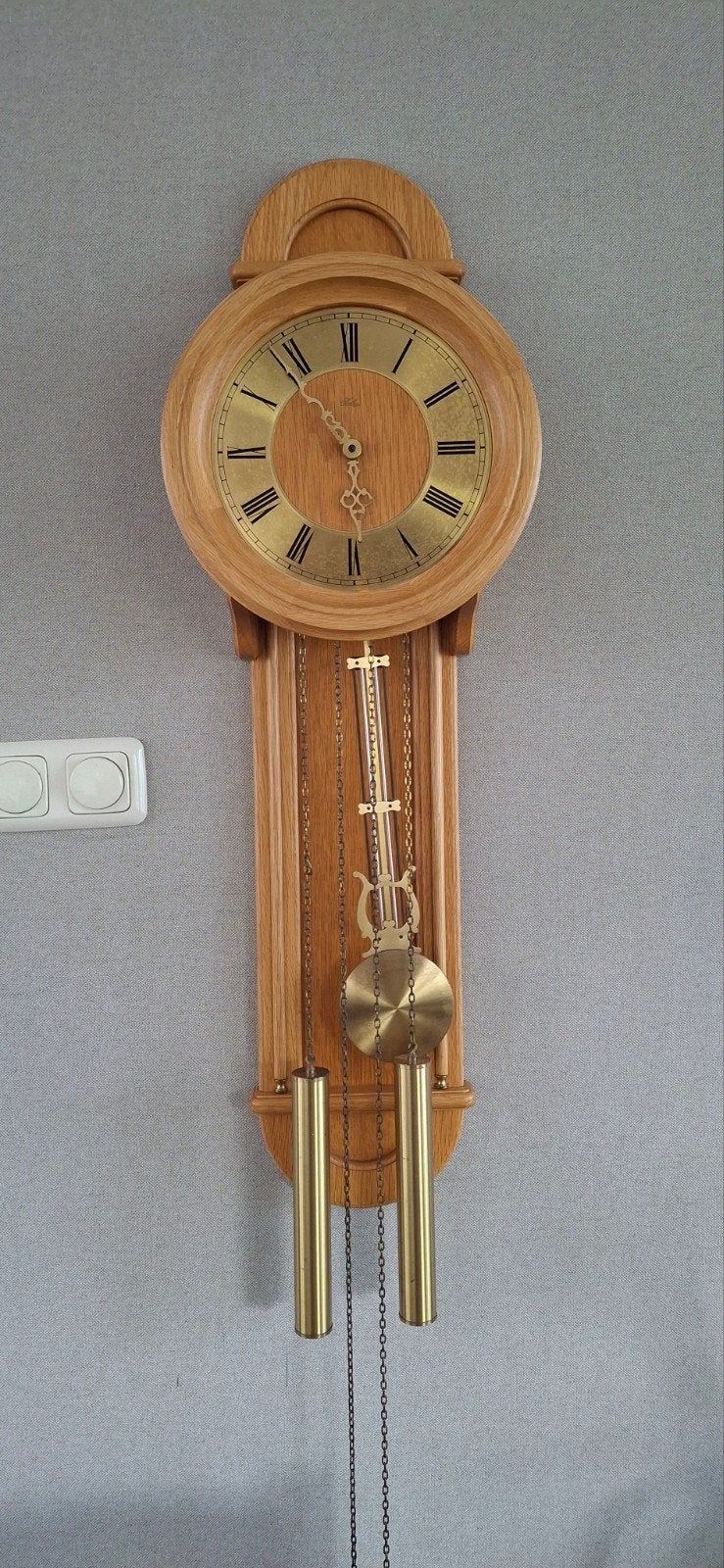 Klassieke licht eiken wandklok met slinger en gewichten, Ophalen of Verzenden