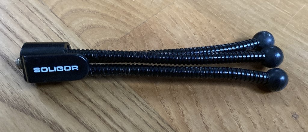 Ministatief tripod zwart Soliger 13,2 cm voor camera, Ophalen of Verzenden, Zo goed als nieuw, 125 tot 150 cm, Driepoot