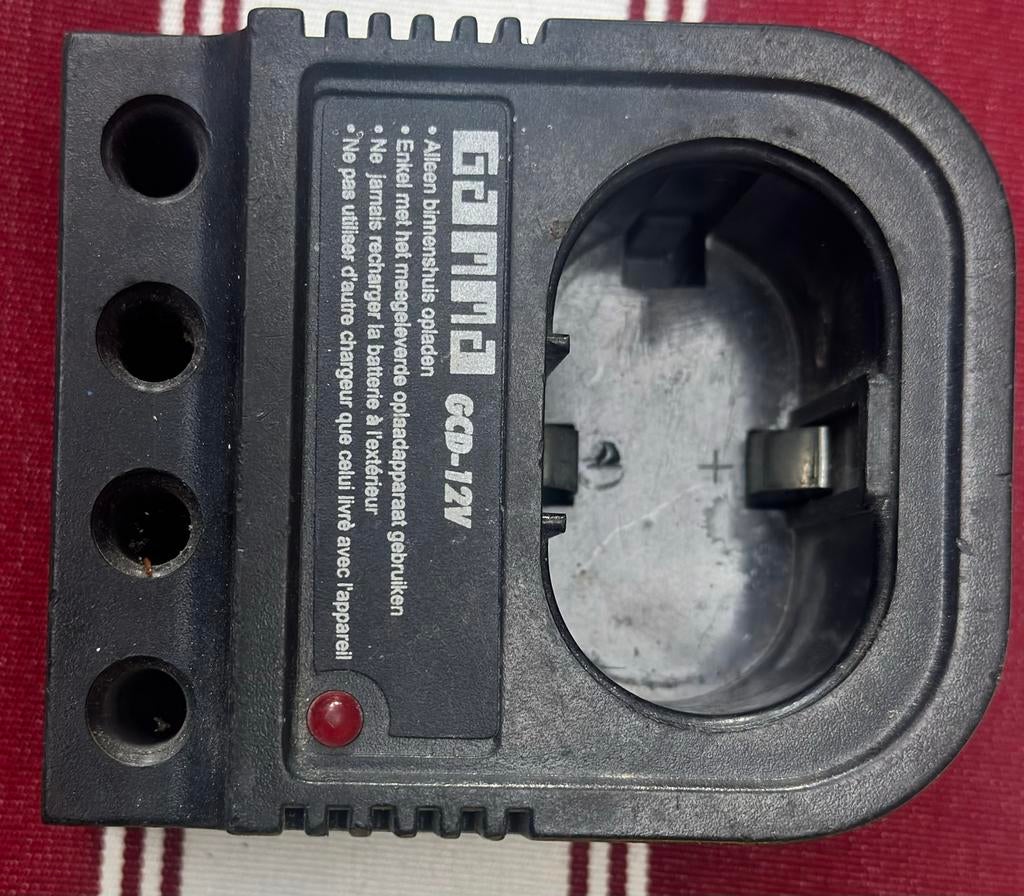 Gamma GCD-12V acculader, Ophalen of Verzenden, Gebruikt, Overige typen
