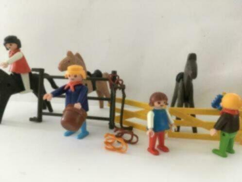 Playmobil paarden manege poppetjes accessoires retro vintage, Verzenden, Gebruikt