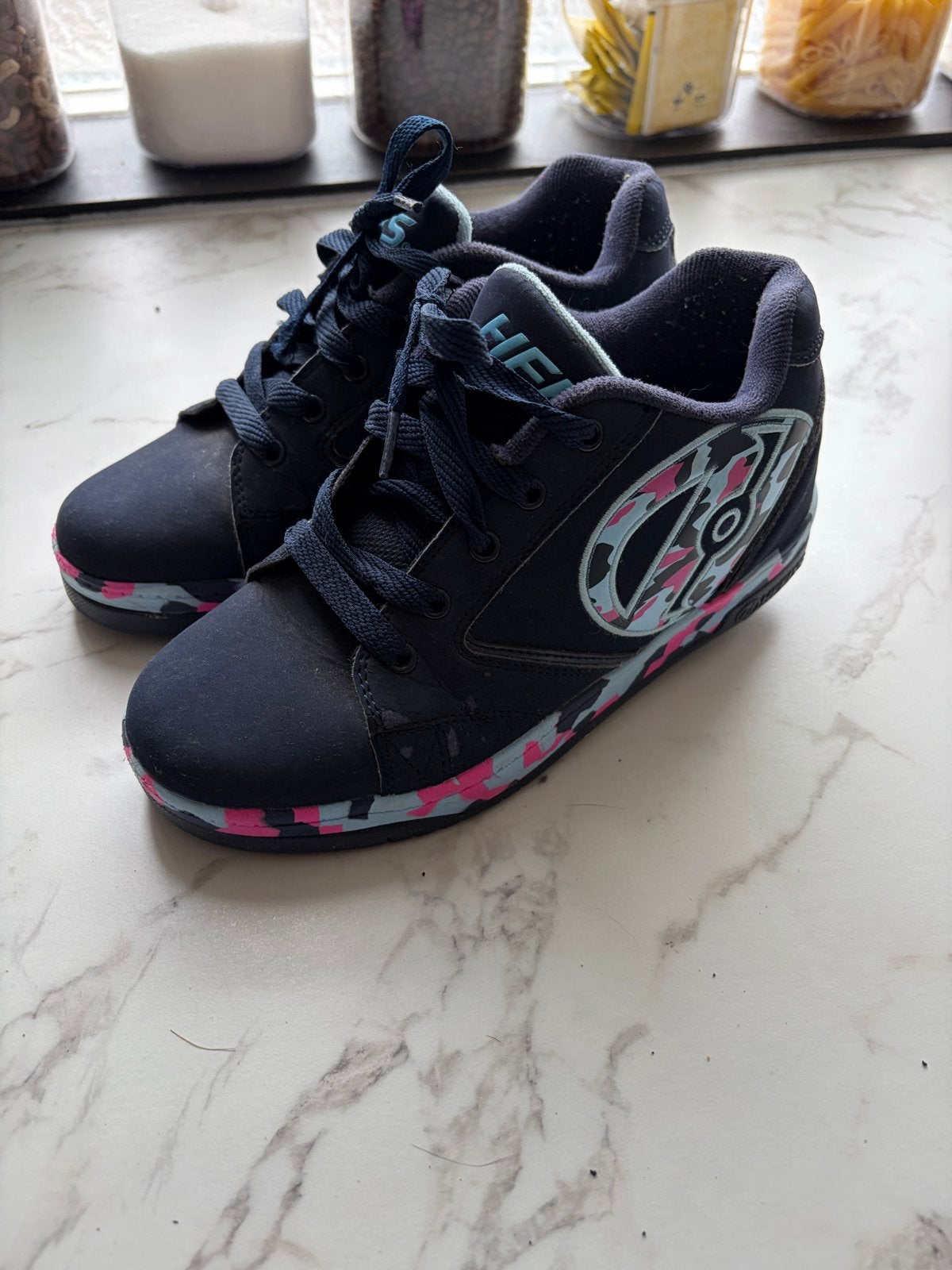 Heelys rolschoenen - Maat 36,5 - Donkerblauw met roze/blauw, Ophalen of Verzenden, Gebruikt, Kinderen