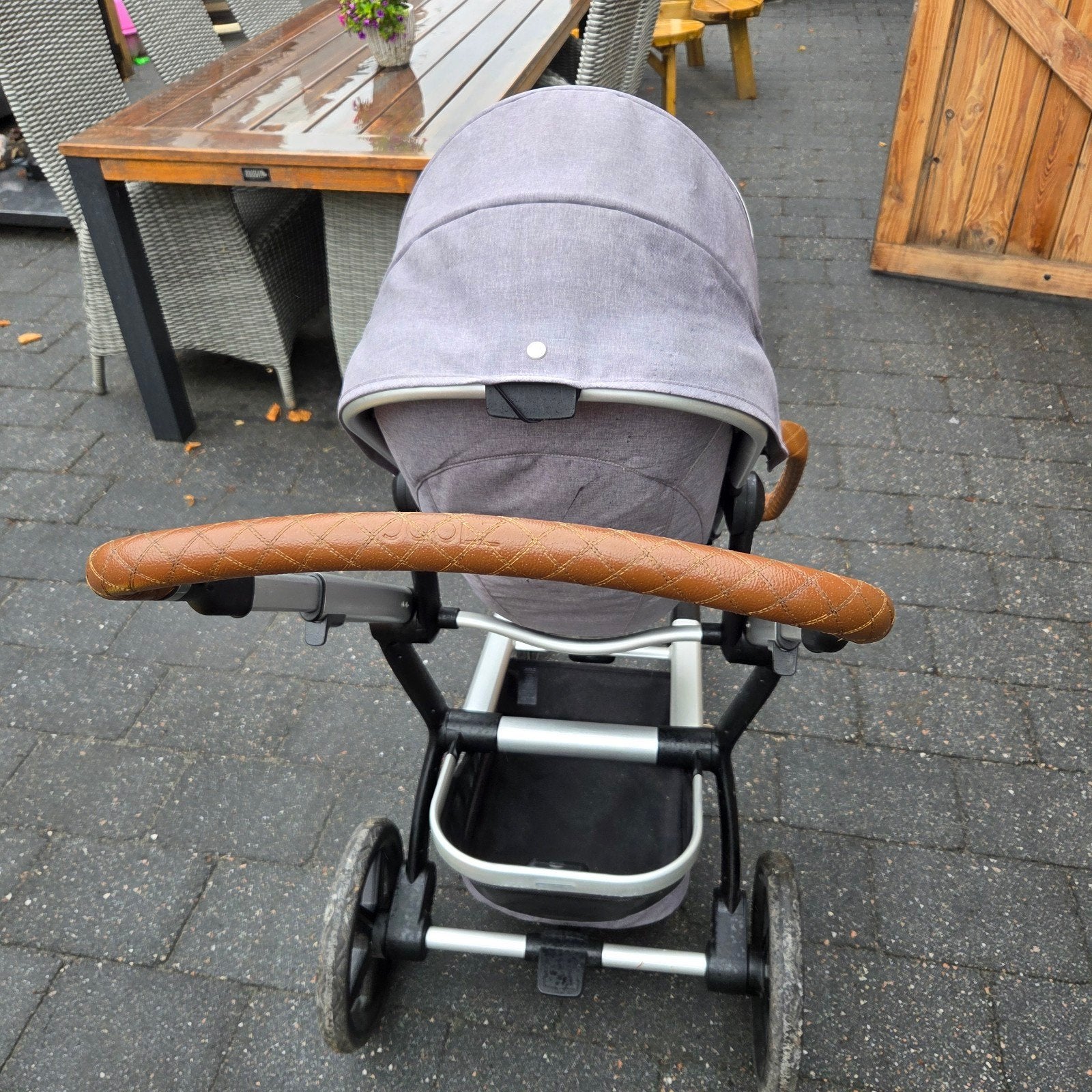 Joolz Day kinderwagen - Grijs met bruine accenten, Kinderen en Baby's, Kinderwagens en Combinaties, Ophalen