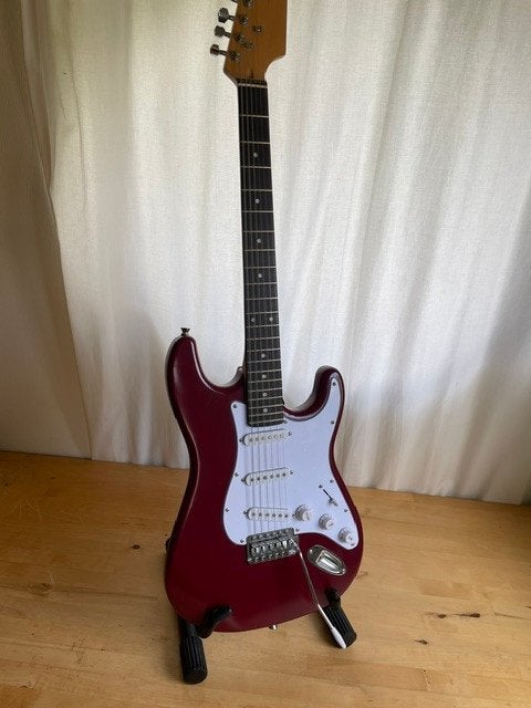 Electrische gitaar - alles om te starten, Met versterker, Zo goed als nieuw, Solid body, Ophalen