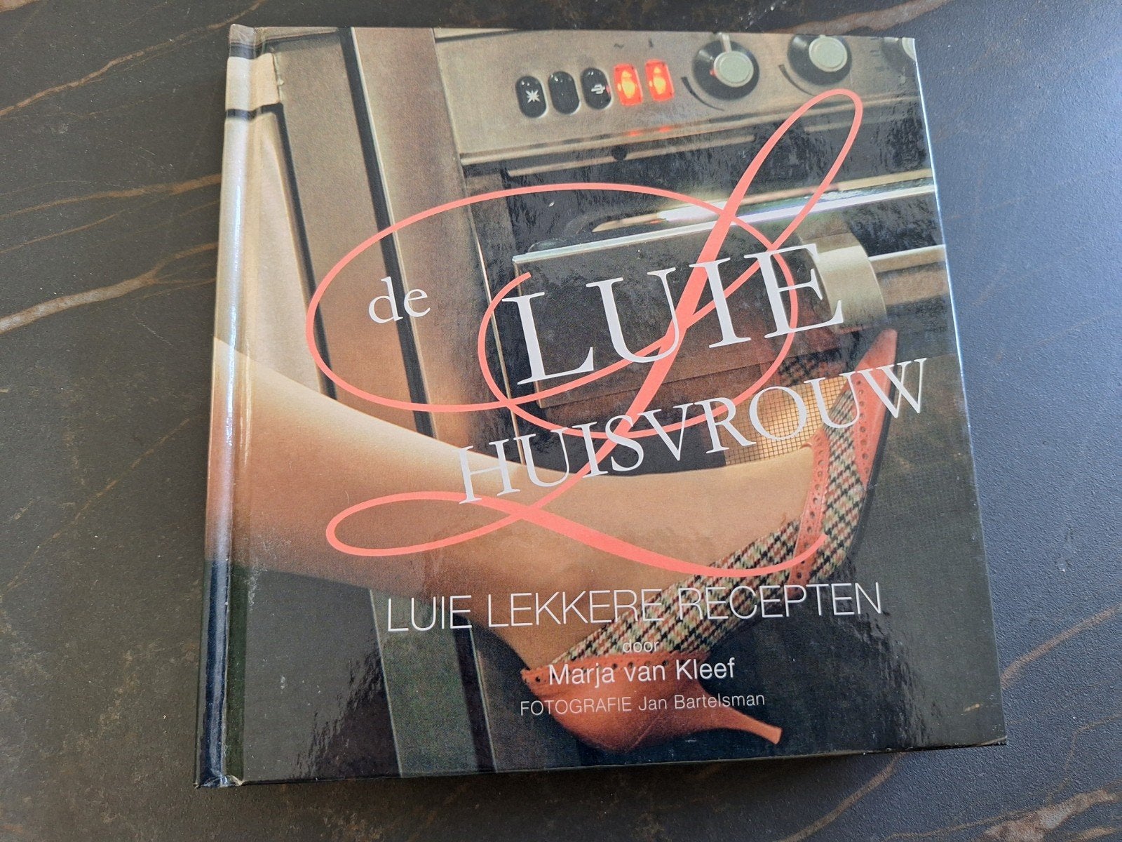 M. van Kleef - De luie huisvrouw, Ophalen of Verzenden, Zo goed als nieuw, M. van Kleef