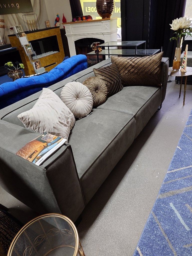 Prachtige kwaliteitsbank, Huis en Inrichting, Hout, Een soort velourachtige, zachte lederlook stijl, 150 tot 200 cm, 75 tot 100 cm