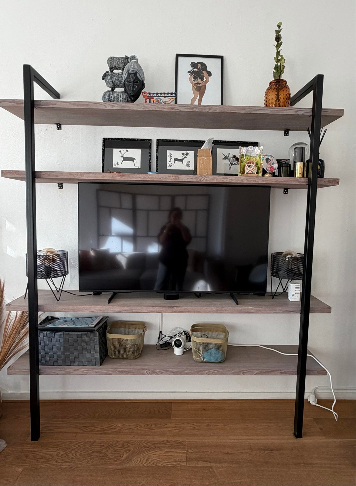Large Industrial TV Unit /  Wood & Black Metal, Ophalen, 100 tot 150 cm, Zo goed als nieuw, 150 tot 200 cm