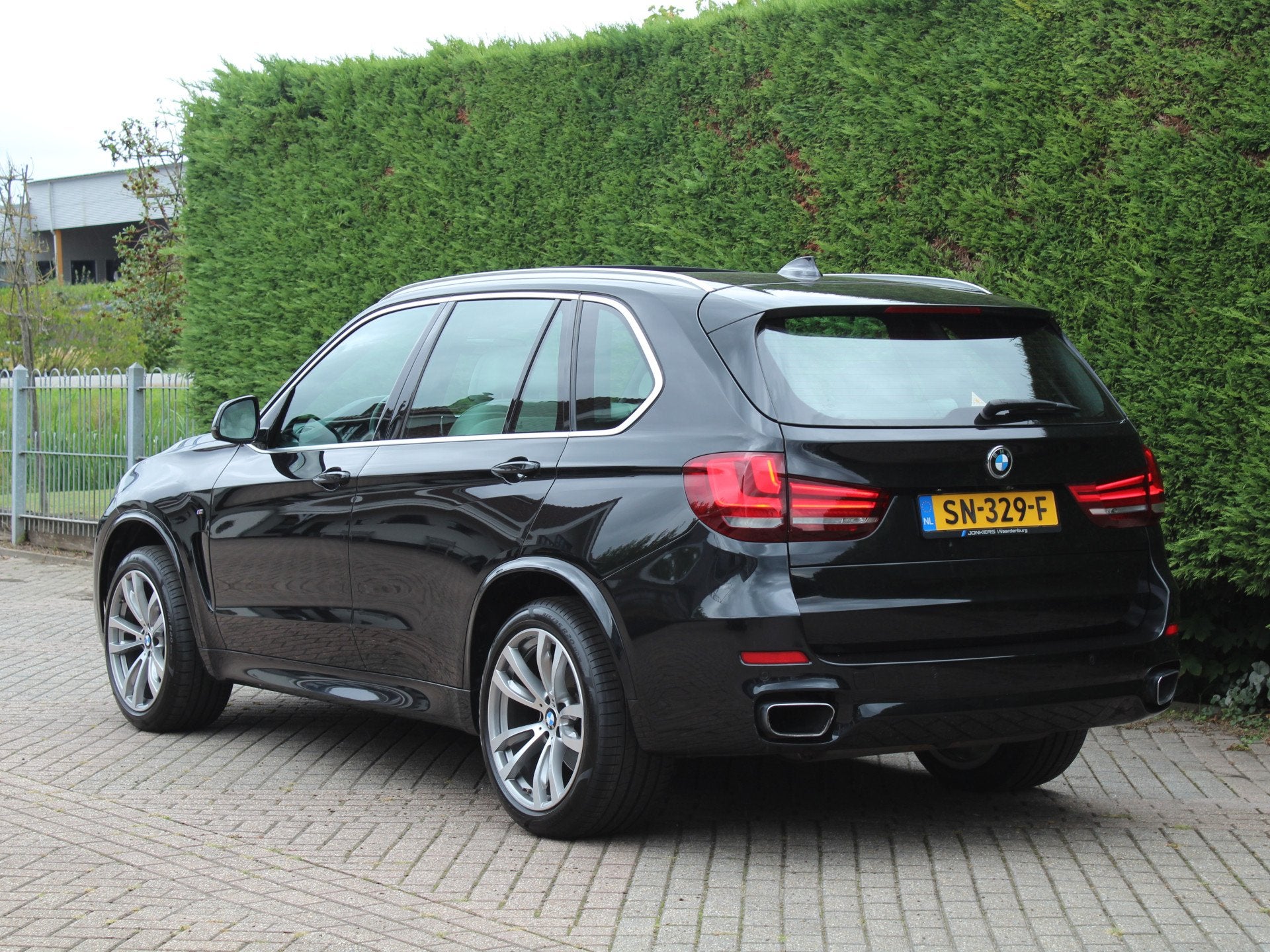 BMW X5 xDrive35i High Executive M Sport | Trekhaak | Panoram, Auto's, Dealer onderhouden, 2005 kg, Gebruikt, Zwart