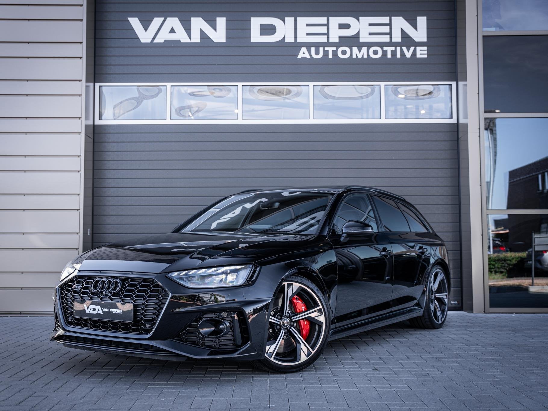 Audi A4 Avant 2.9 TFSI RS 4 quattro competition plus - Dynam, Auto's, Audi, Automaat, Dealer onderhouden, Gebruikt, Zwart