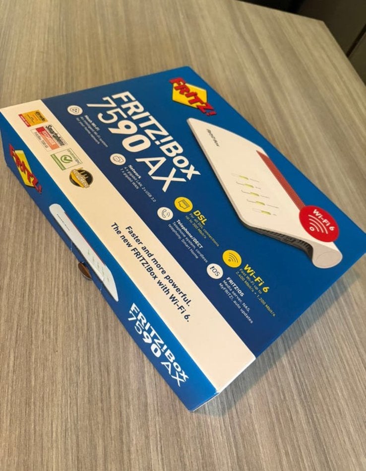 FRITZ Box 7590 AX nieuw gesealed in doos, Ophalen, Nieuw, Router met modem