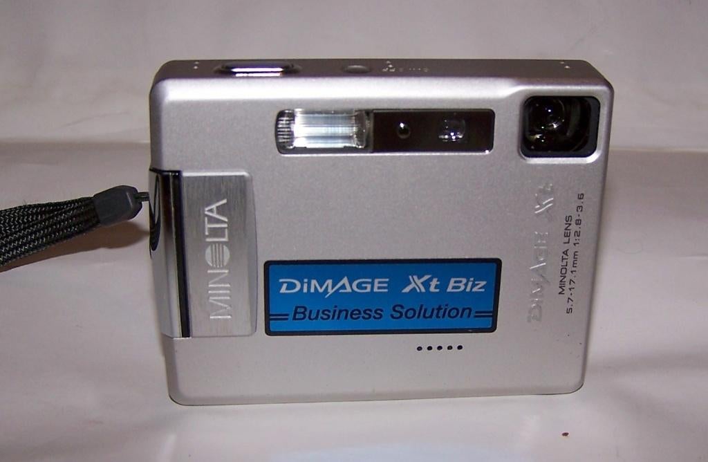 Zeldzame Konica Minolta Dimage Xt Biz. Izgs. Geen lader., Ophalen of Verzenden, 1980 tot heden, Fototoestel