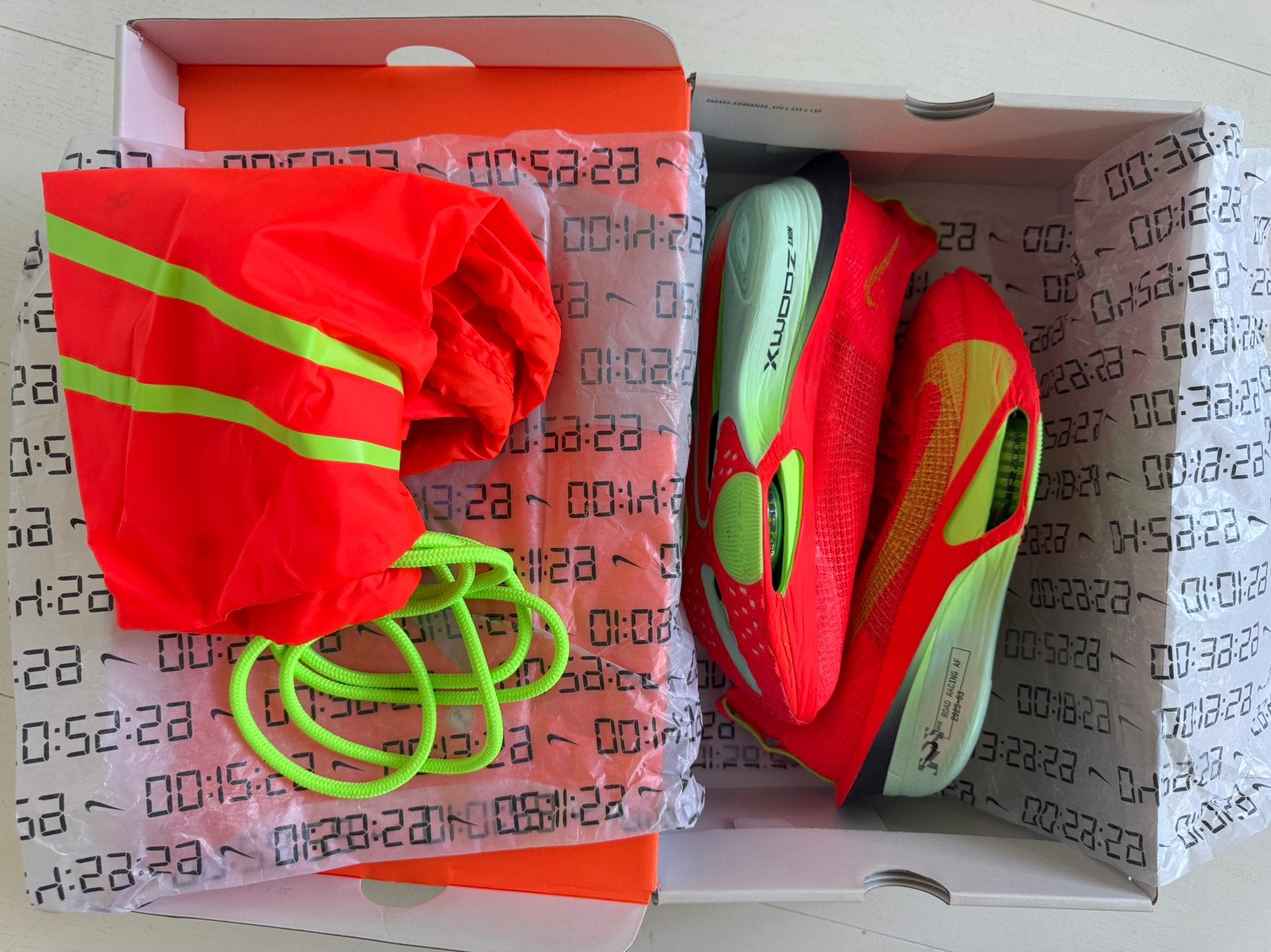 Nike Alphafly 3 maat 44.5 nieuw, Sport en Fitness, Loopsport en Atletiek, Ophalen, Zo goed als nieuw, Hardloopschoenen, Nike