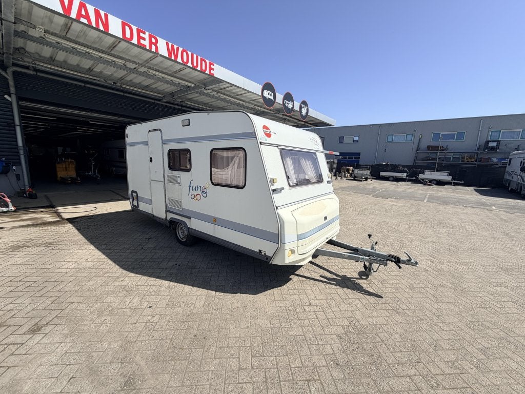 Bürstner 420 Zitje dwarsbed toilet, Caravans en Kamperen, Standaardzit, Koelkast, Bedrijf, 750 - 1000 kg