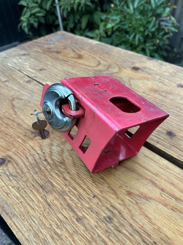 Disselslot met hangslot voor aanhanger of caravan, Caravans en Kamperen, Ophalen, Gebruikt